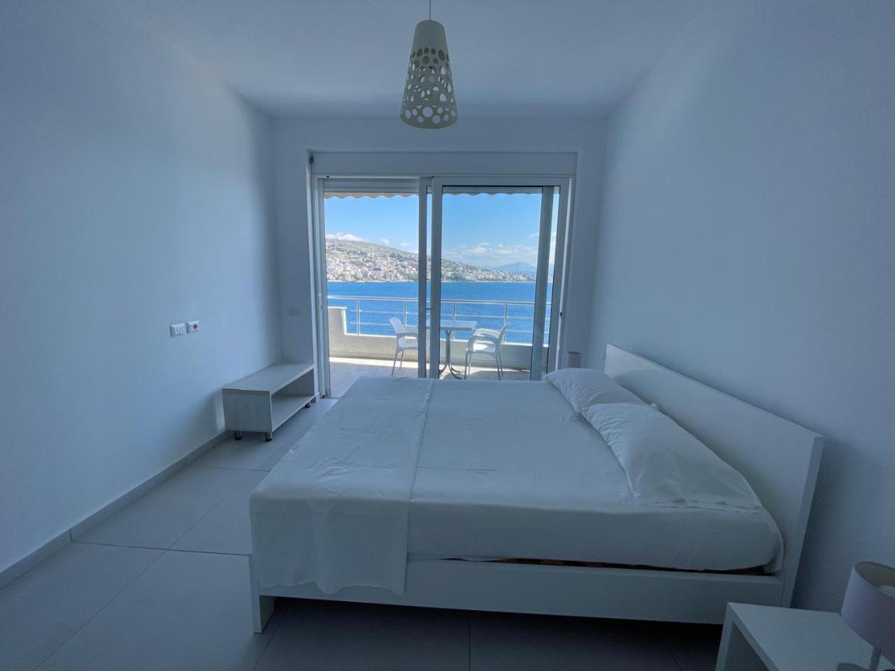 Kristina Bellavista Rooms Sarandë Esterno foto