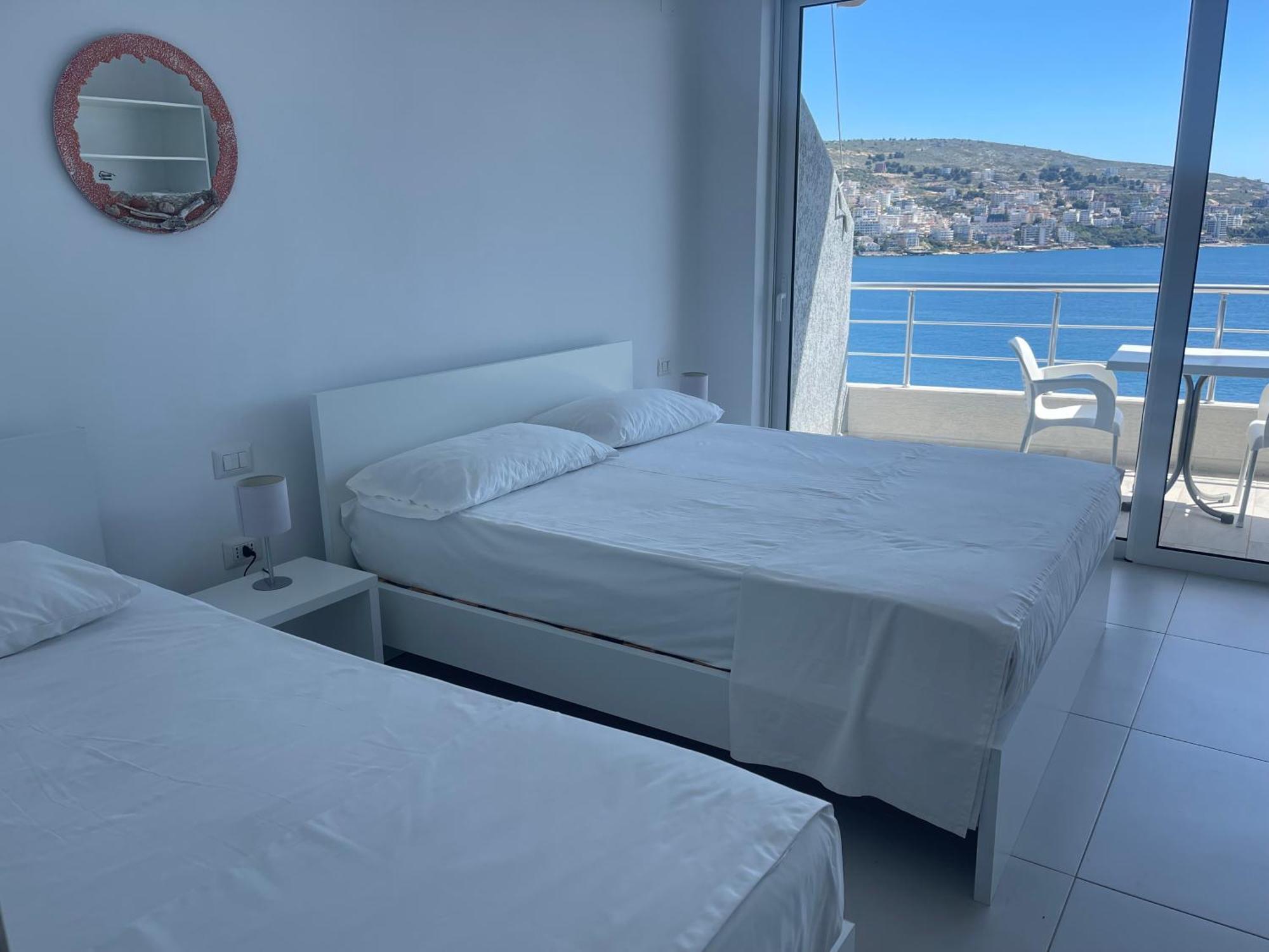 Kristina Bellavista Rooms Sarandë Esterno foto