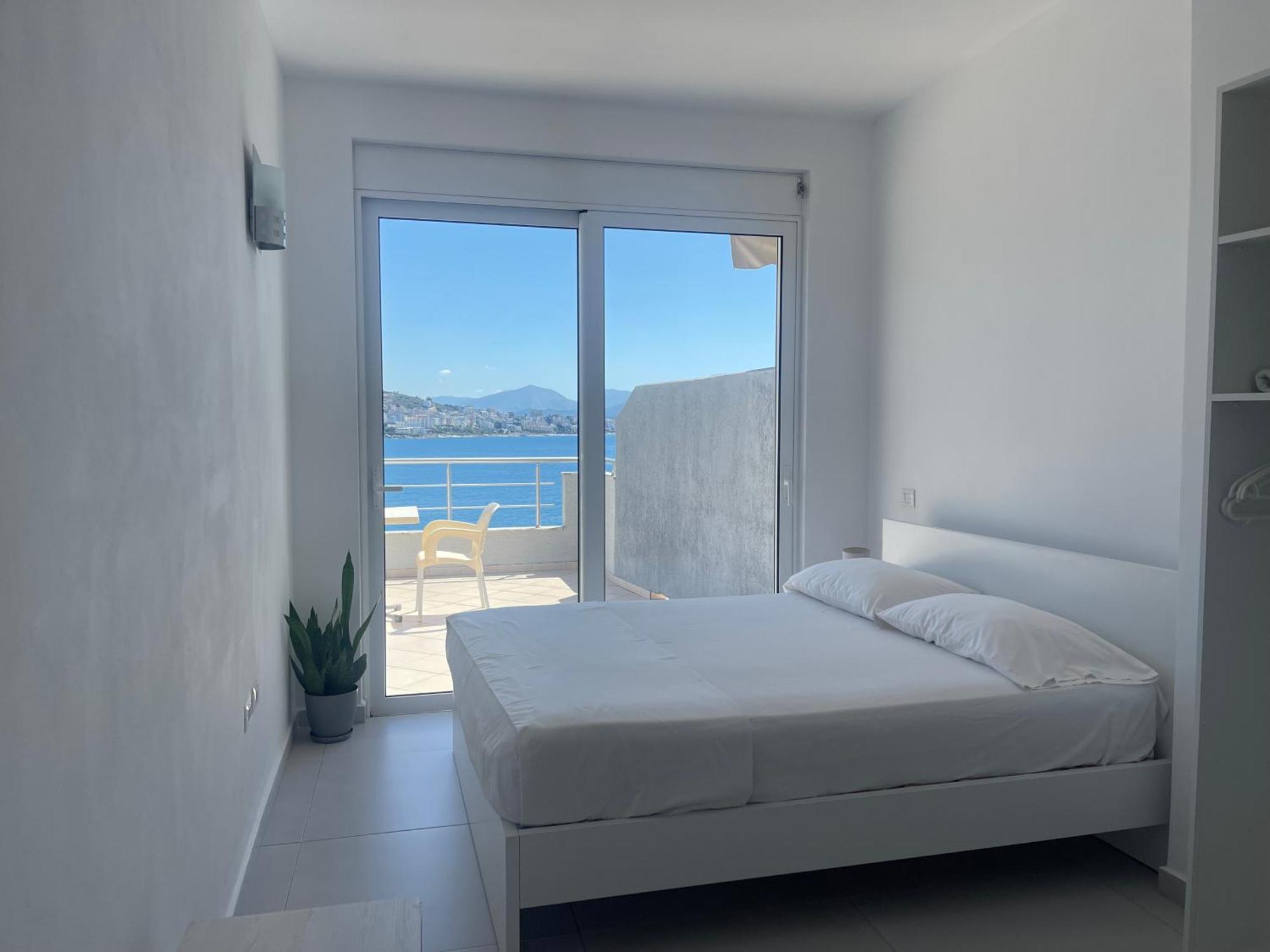 Kristina Bellavista Rooms Sarandë Esterno foto