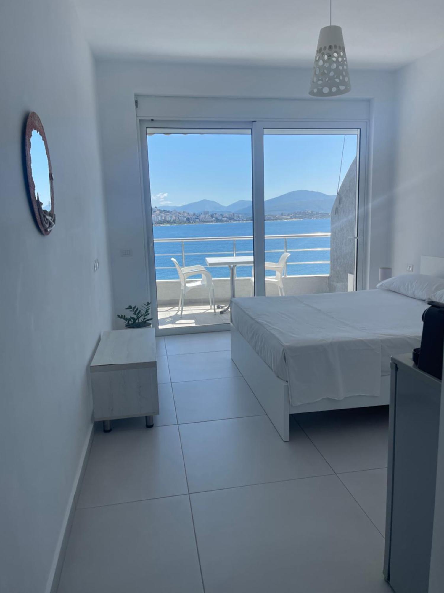 Kristina Bellavista Rooms Sarandë Esterno foto