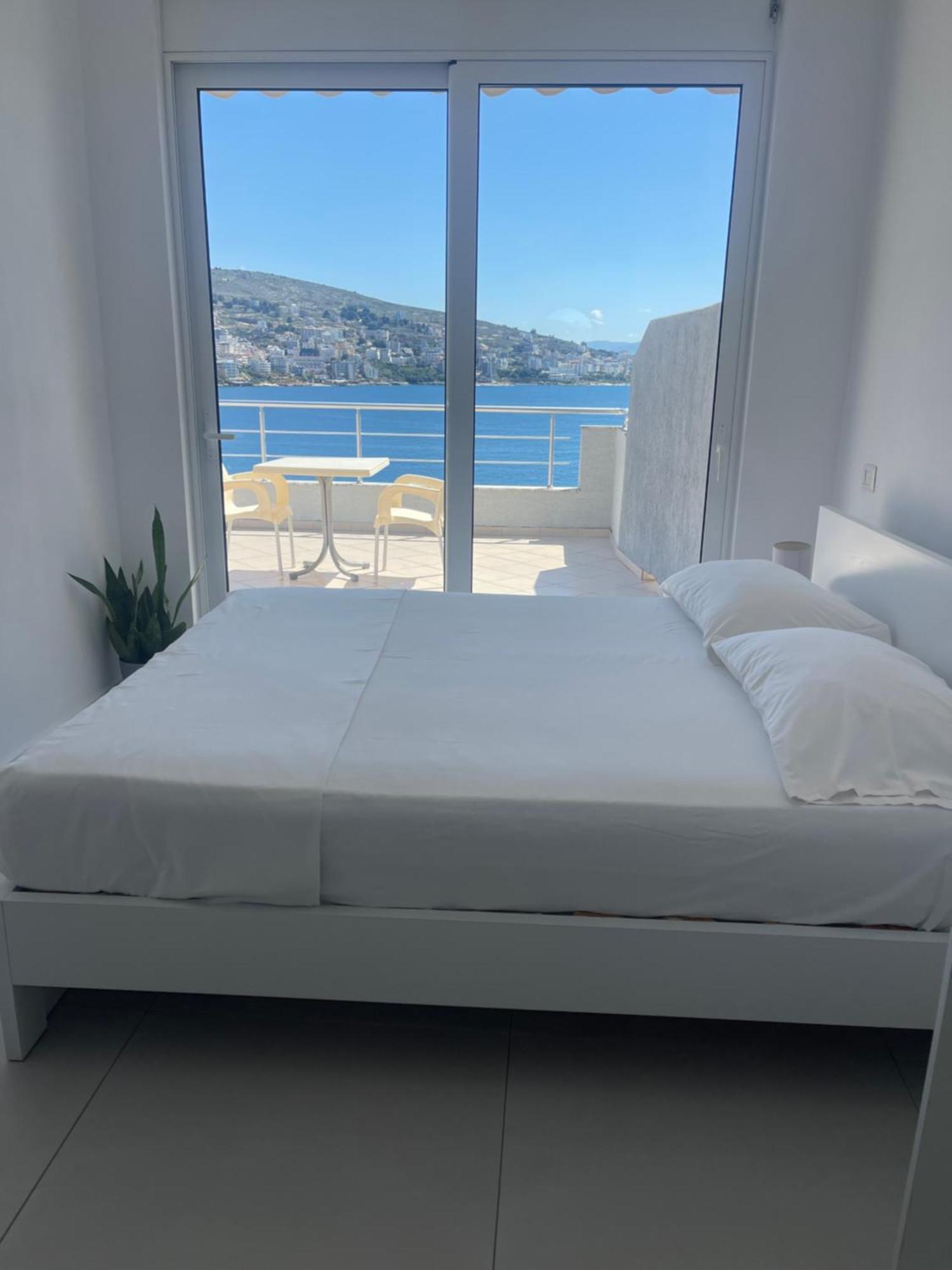 Kristina Bellavista Rooms Sarandë Esterno foto