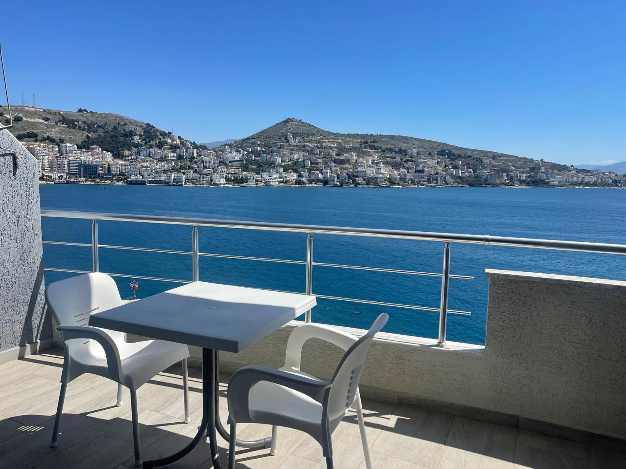 Kristina Bellavista Rooms Sarandë Esterno foto